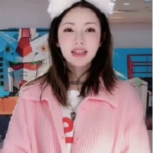 抖音擦边主播《一只霸王兽》土豪视角