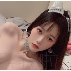 720M视频尽显微博网红魔法秋秋的身材和颜值