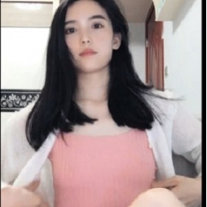 《爱芙罗黛蒂：阿悦合集，25分钟视频作品，颜值高身材好，唱歌拍戏双栖才女》