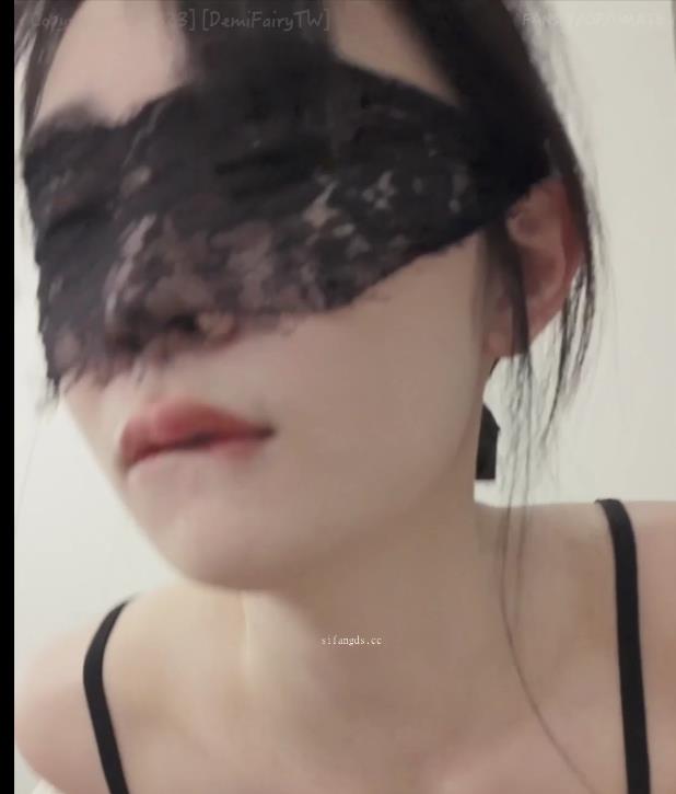 清洁妹玛莎：网衣自拍，特写下水道，魅力无限