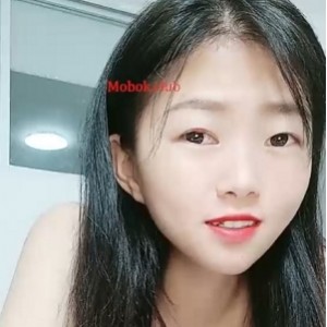 甜美红唇小少妇百度盘解压合集368V837M，家中诱惑