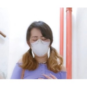 转载收费奶咪骚扰合集10V1.5G，楼道内遭遇色狼