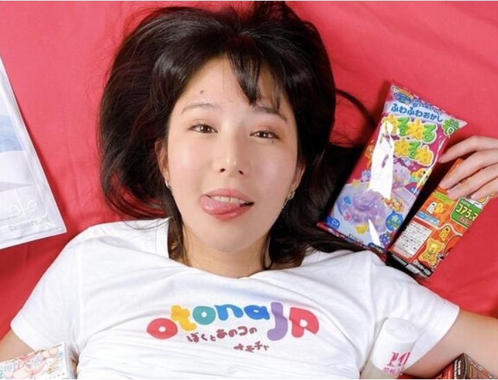 日系软萌浮力姬最新东西方大战合集112V33.8G，经典宅男女神作品