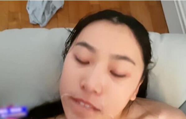 东方美女留学生刘玥最新稀缺高清无圣光合集1V200M，火爆某推