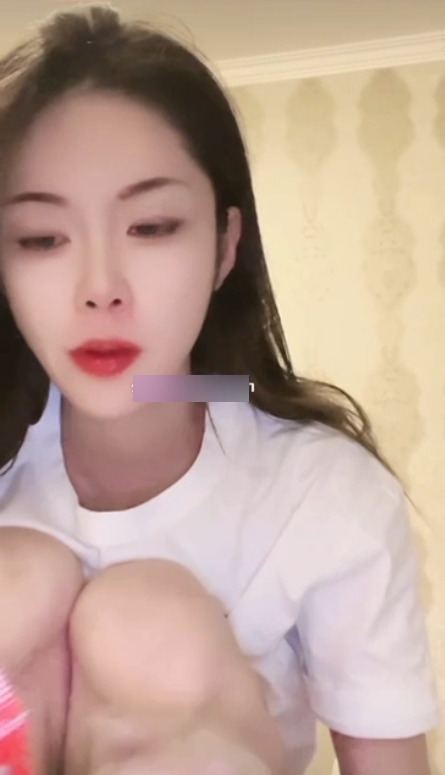 抖音史迪西土豪定制视频合集8部772M，粉丝28w