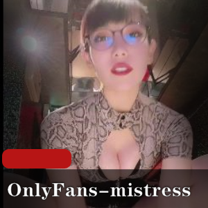 OnlyFansnatsumi抖M御姐2V1.7G神秘撩人