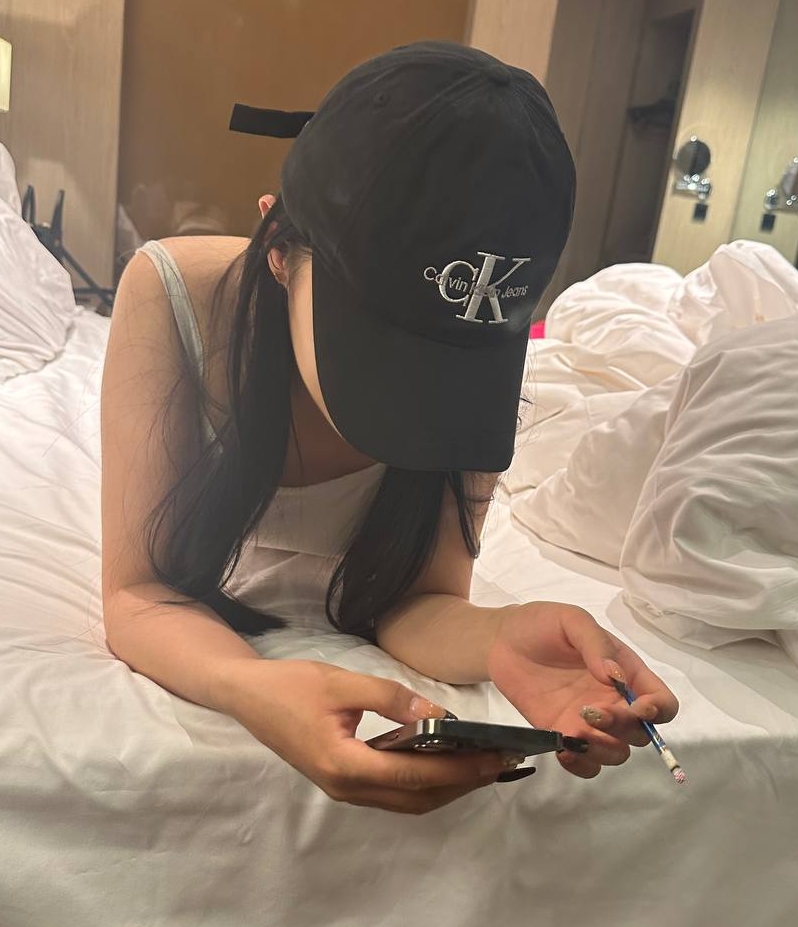 劲爆INS体育生276部私密视频66.5G合集