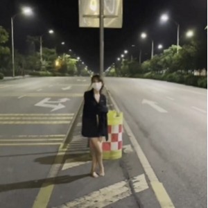 吃货8G极限菠萝互动合辑72部推特表演