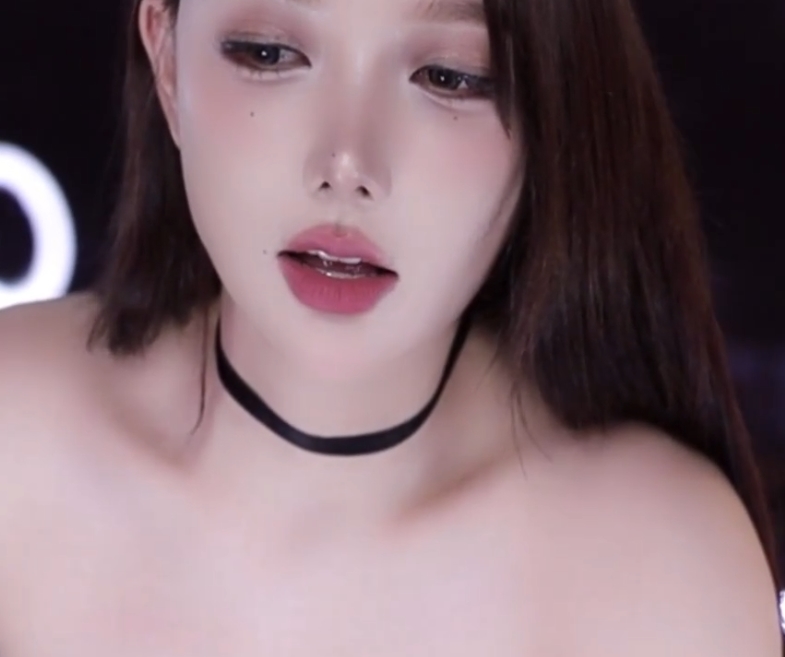 米娜minana呀斗鱼热舞合集35部10G狂野舞姿