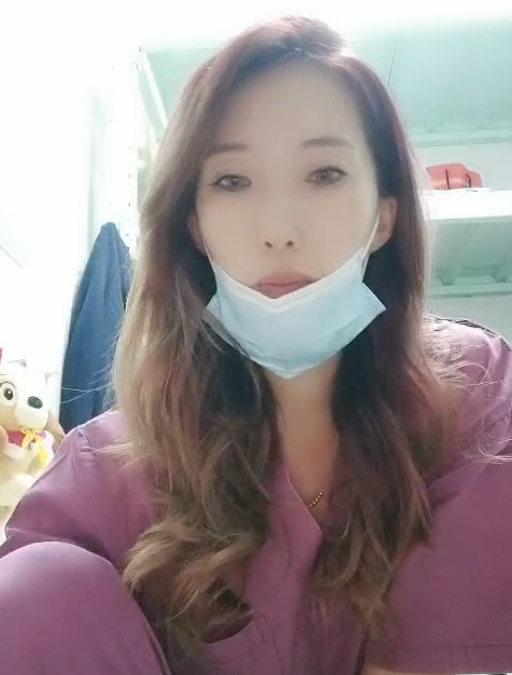 自拍惊艳熟女放水系列21部4.5G太撩人