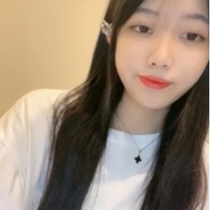 **诺宝一字马热舞大包542G推特72新作蜜桃臀**