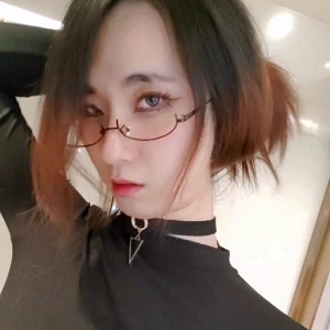 推特宇宸酱伪娘自拍1.2G大合集绝版珍藏