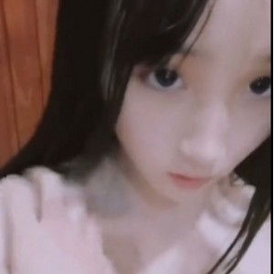 鱼儿酱18部私拍合集270M推特展示优质身材