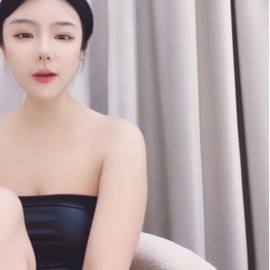 109V小白兔双人游戏直播合集100.6G太嗨了