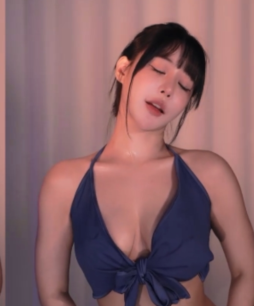 韩璐热舞4月合集12部2.2G太撩人