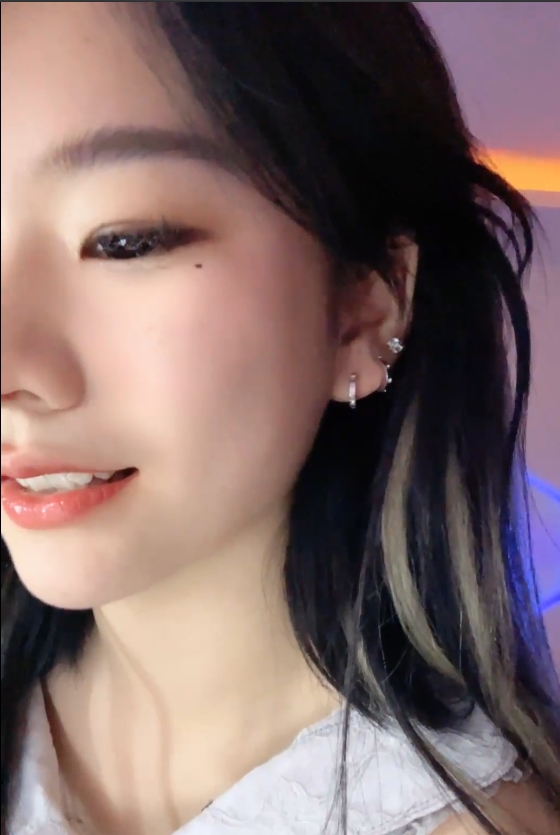 琪琪定制热舞5.1G半糖合集52部太火辣