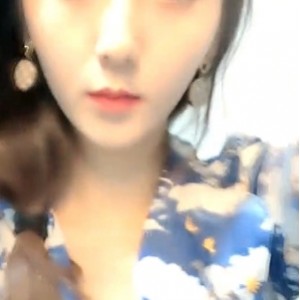 是小可爱19部15.6G推主热舞合集超有料