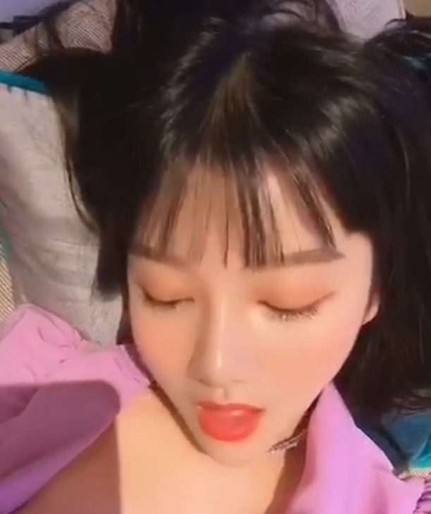 推特小尤奈绝密私房120部12.4G水蛇腰