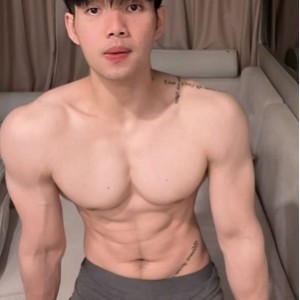 推特fighterr劲爆互动视频27部6.65G肌肉猛男