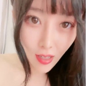 奈奈奈奈美惠推特生活私拍49v68.9G诱惑版