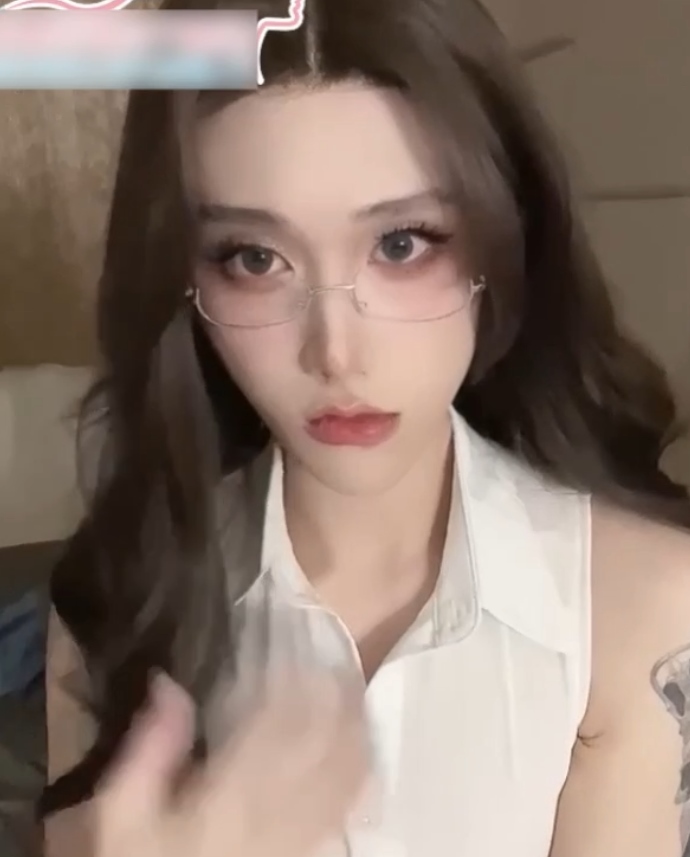 推特伪娘小仙女绝美变装86V50G太顶了
