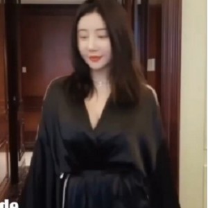 推特合集超大yooheejade边缘女神108V80.9G