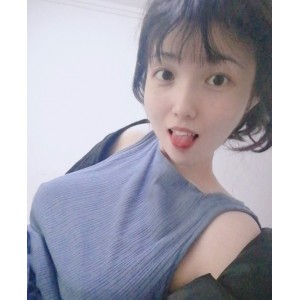 越南辣妹小E边打LOL边放飞视频11.45G度盘合集
