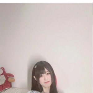 草莓粥粥舰长私藏COS合集94部视频2G身材炸裂