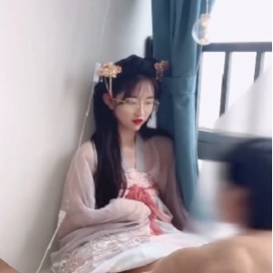 绝版网红不见星空私密直播1部3.2G太撩人