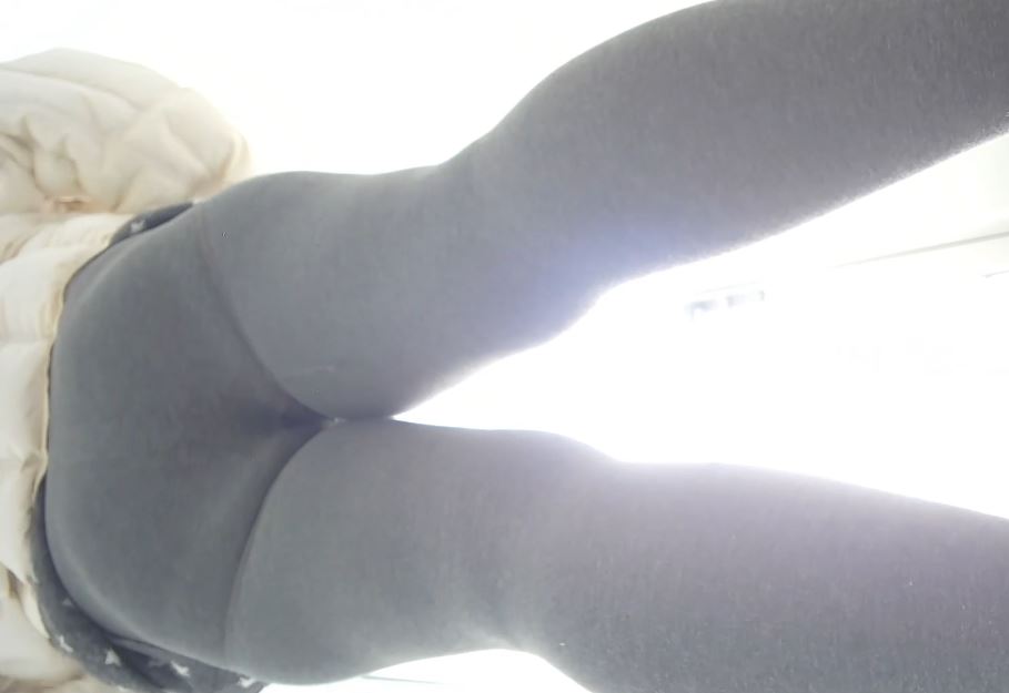 某房展示优质长腿女神私密视角合集88部50G太顶了