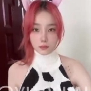 推特福利姬xiaogualu奶牛装视频474M白皙惹火